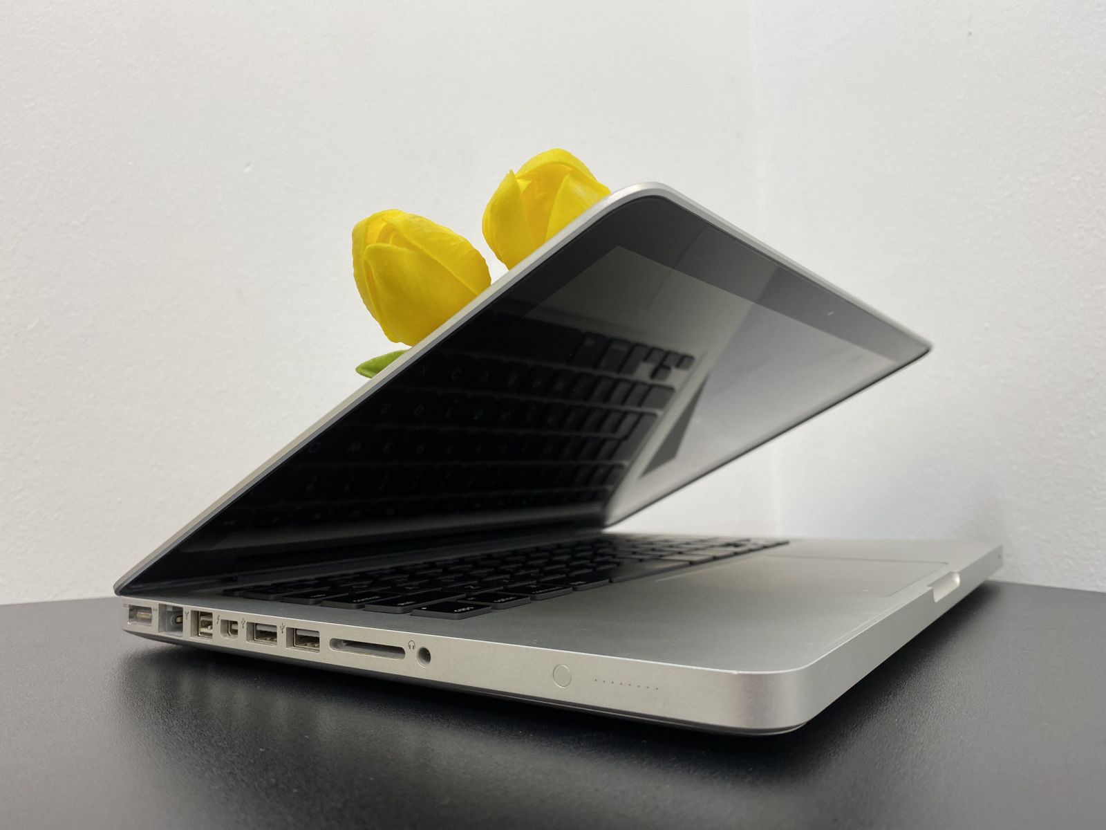 Macbook Pro 2011 Core i5 RAM 4GB SSD 128G 13.3 inch