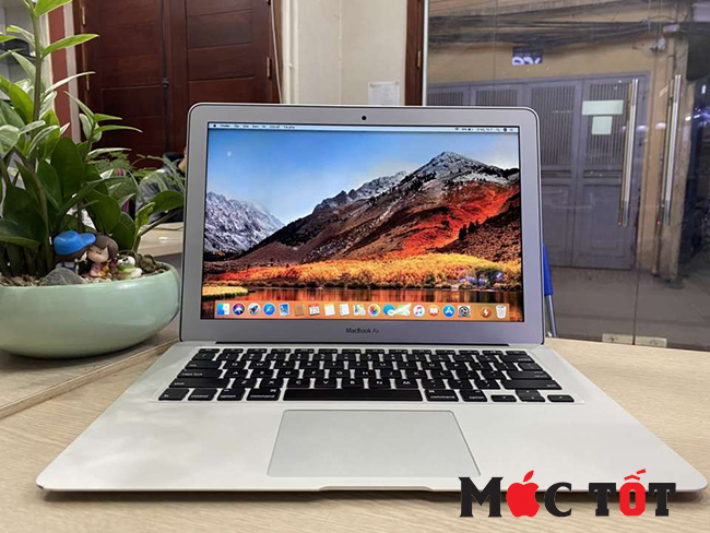 Macbook Air 2017 13inch MQD42 Option Core i7/ RAM 8GB/ SSD 256GB