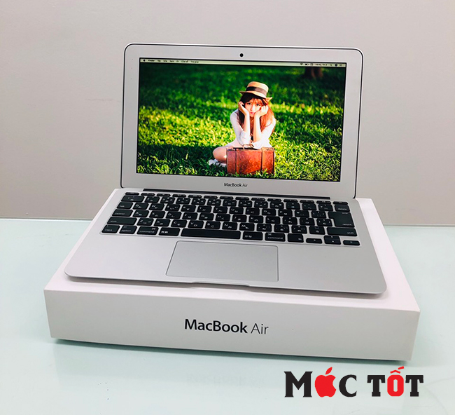 Macbook Air 2013 11'' Core i5 / Ram 8GB / SSD 256GB