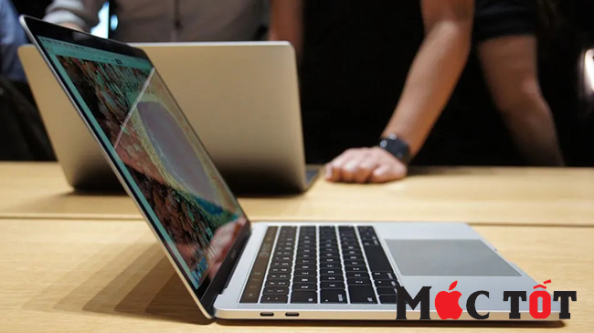 Macbook Pro 2017: Ưu điểm và khuyết điểm ra sao?