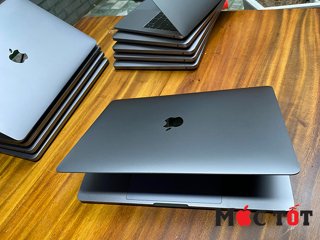 Macbook Pro 2017: Ưu điểm và khuyết điểm ra sao?